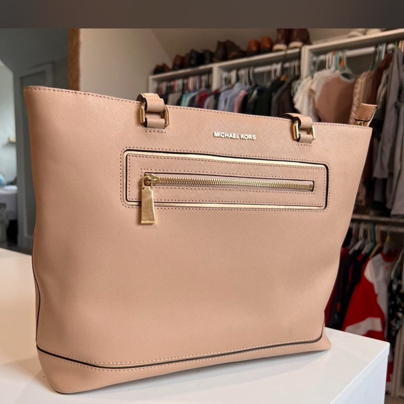 Michael Kors Handbags - Michael Kors Pale Pink Saffiano Leather Tote with Gold Hardware